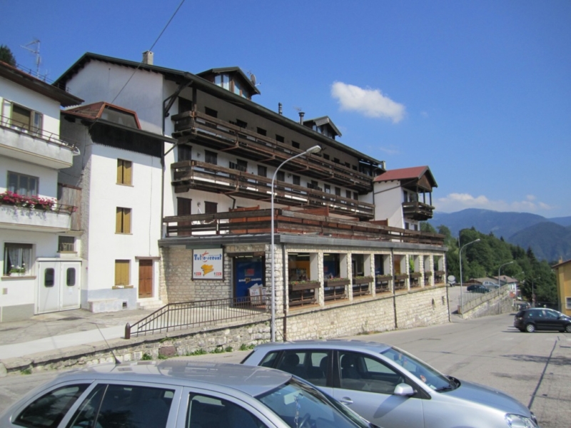 Supermercato vendita Enego vista strada