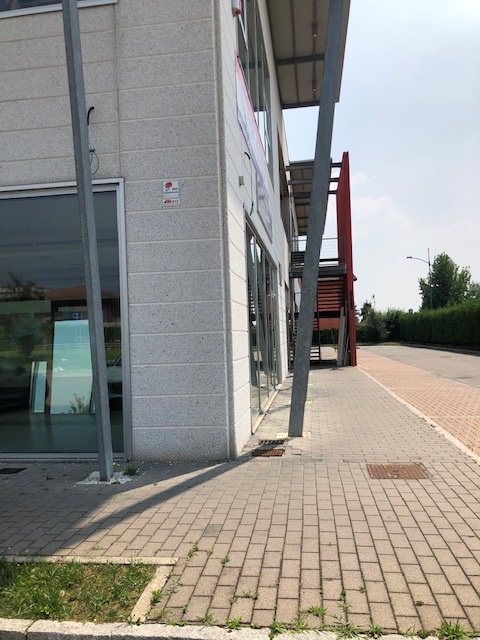 negozio vendita Suisio BG Hypo Vorarlberg Immo Italia
