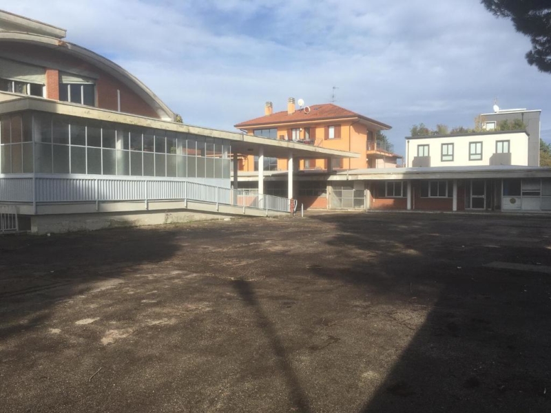 Capannne in vendita Tradate VA Lombardia Hypo Vorarlberg Immo Italia piazzale