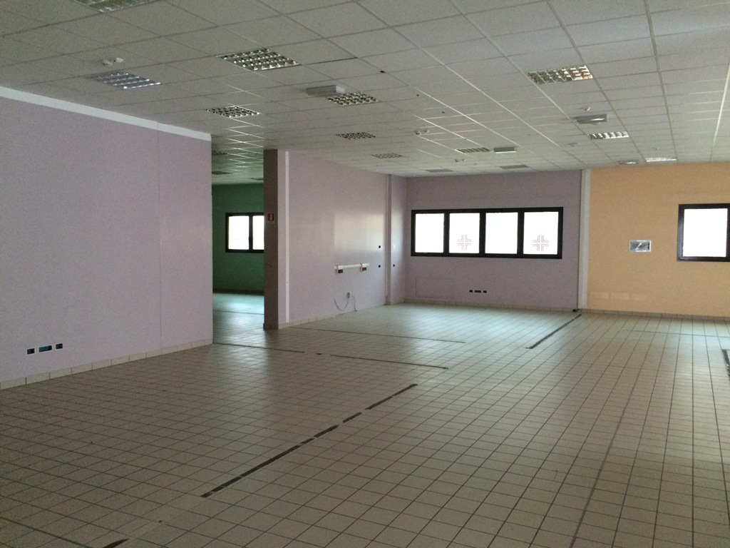Negozio in vendita Badia Polesine RO Hypo Vorarlberg Immo Italia Srl spazio interno