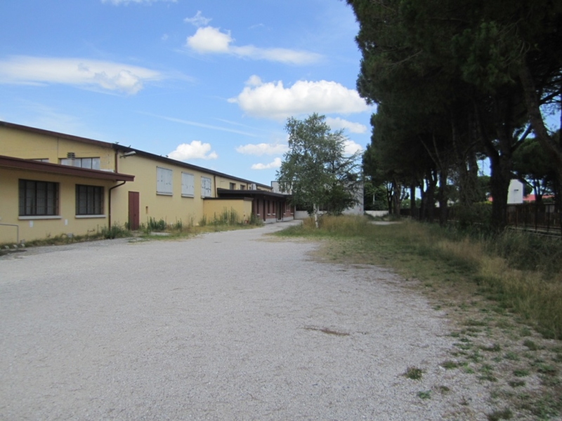 Capannone in vendita Due Carrare PD Veneto Hypo Vorarlberg Immo Italia cortile