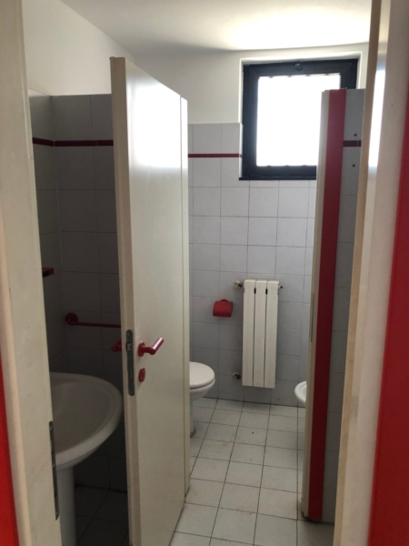 Laboratorio in vendita Capiago Intimiano CO Lombardia Hypo Vorarlberg Immo Italia bagno