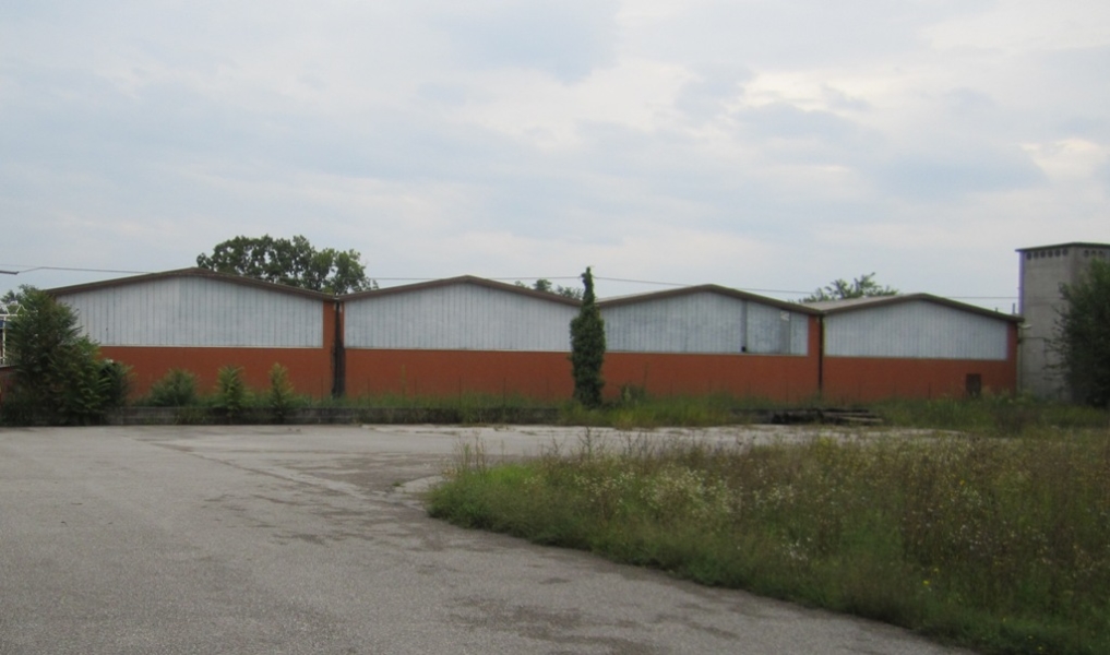 Magazzino in vendita San Giovanni al Natisone UD Friuli Venezia Giulia retro