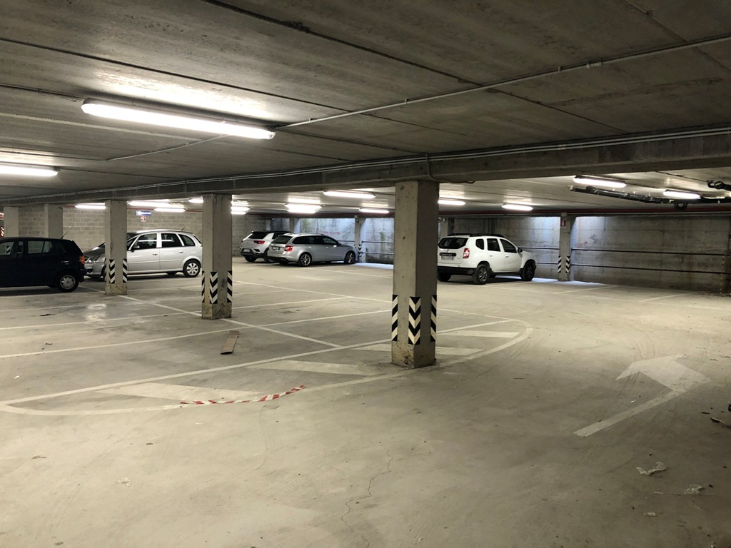 Palestra in vendita Alessandria AL Lombardia Hypo Vorarlberg Immo Italia garage